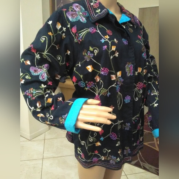 VINTAGE EMBROIDERED BLACK JACKET BY QUAKER FACTORY SZ. LG BLUE DETAILS - Picture 9 of 10